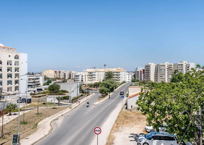 Проживання в сім'ї On The Way!*